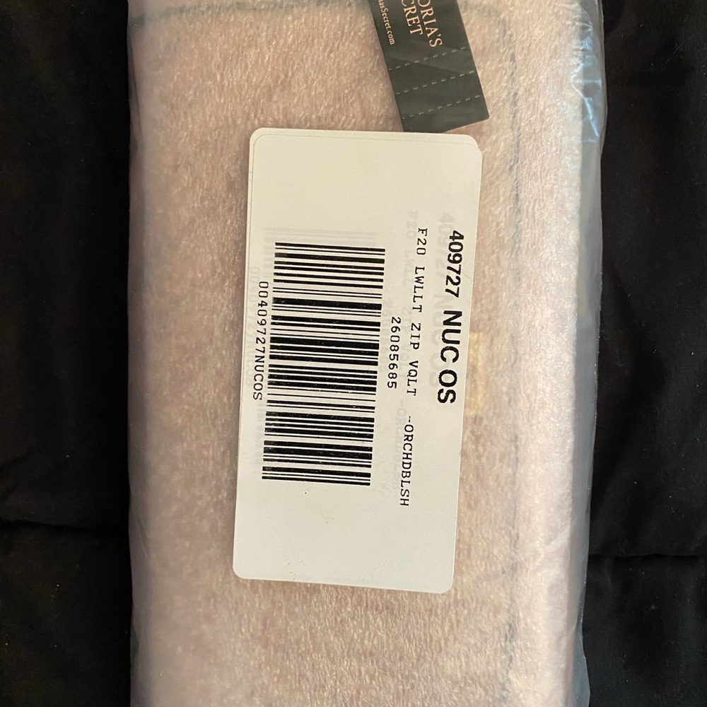 NWT! Victoria's Secret Wallet